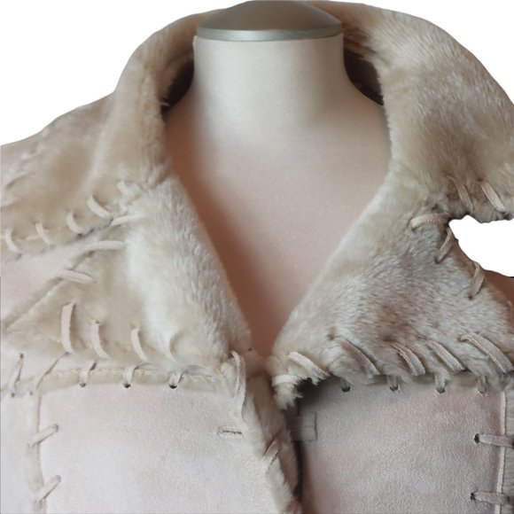 Suede Jacket  Faux Fur - Size Large - Picture 15 of 15